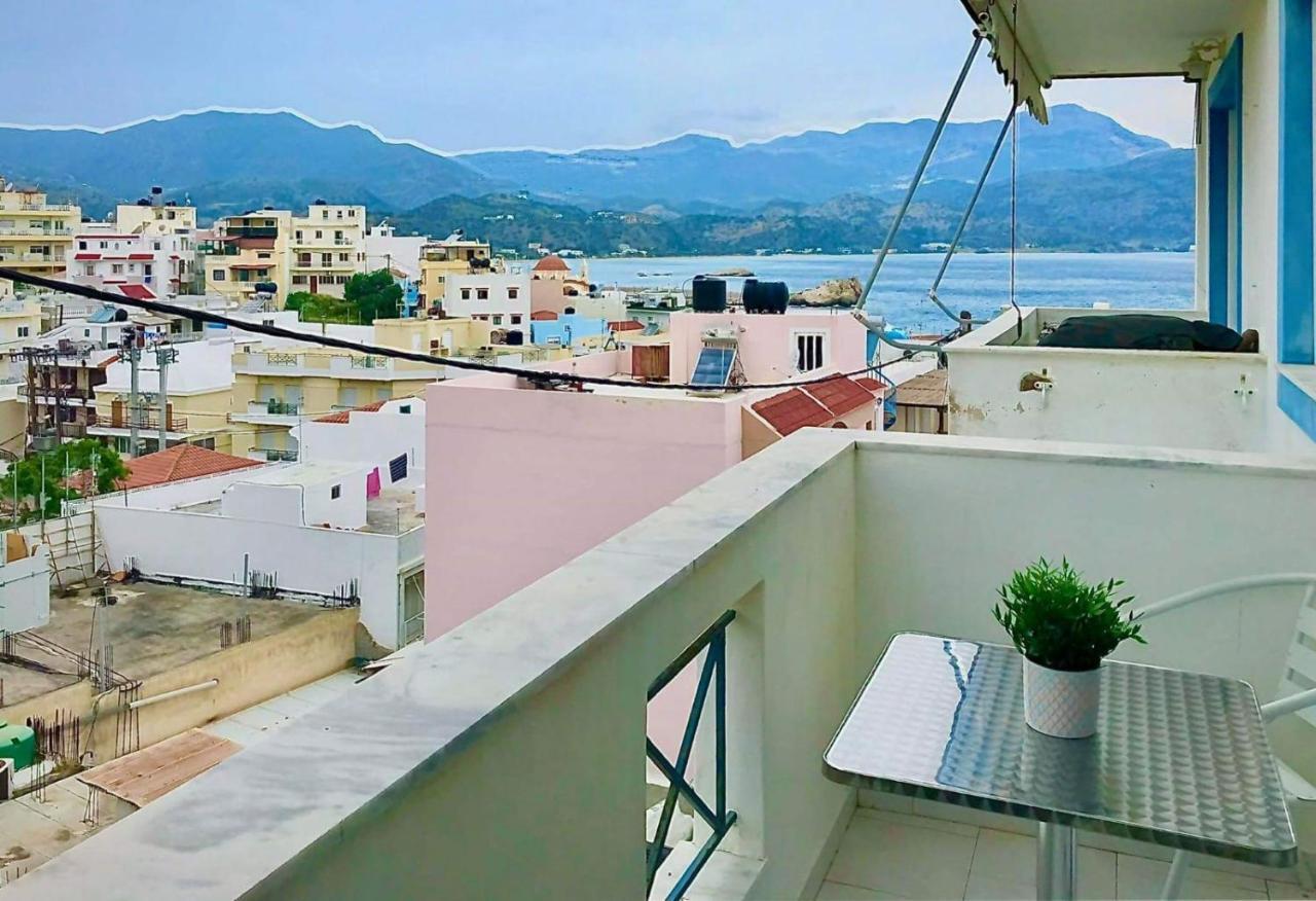 Lilis Apt In Center With Sea View Karpathos Exterior foto