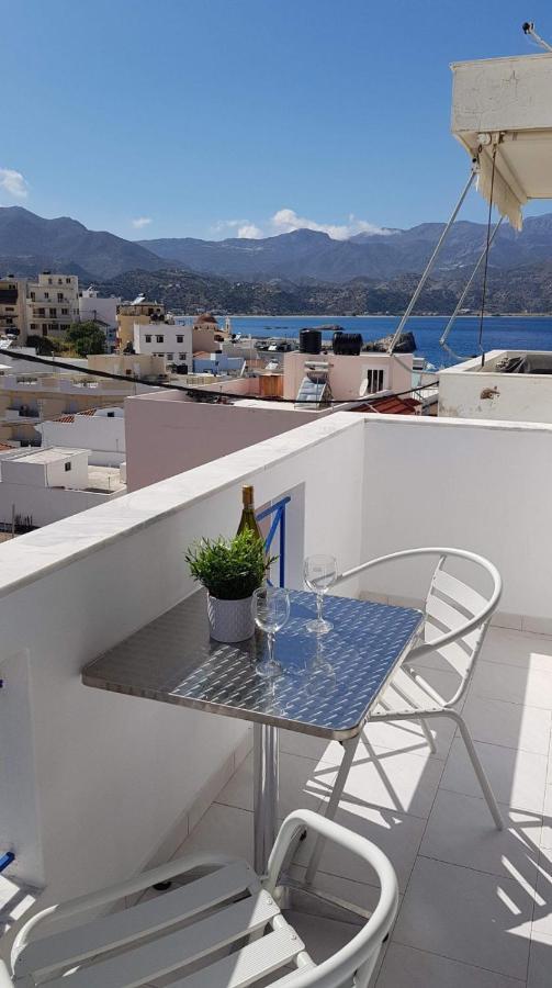 Lilis Apt In Center With Sea View Karpathos Exterior foto